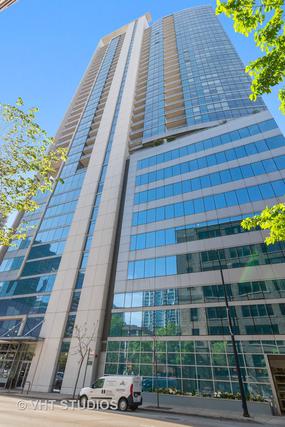 303 W Ohio St. #3906, Chicago, IL 60654