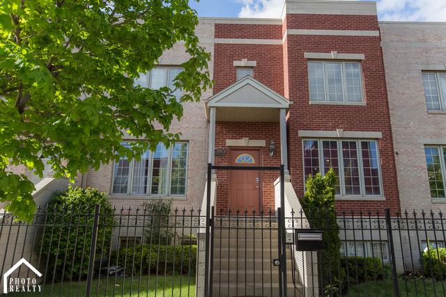 2952 W Warren Blvd., Chicago, IL 60612