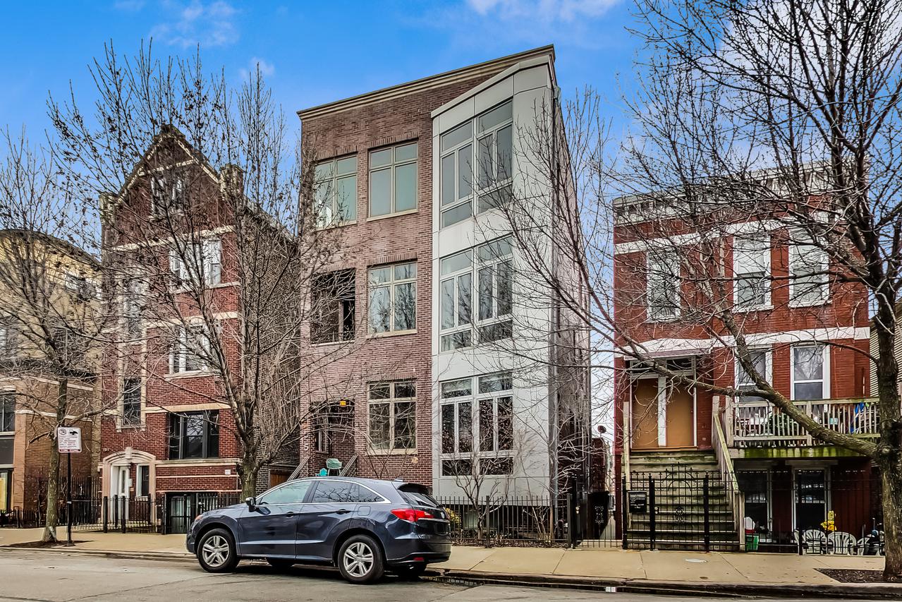 1515 W Chestnut St. #2, Chicago, IL 60642