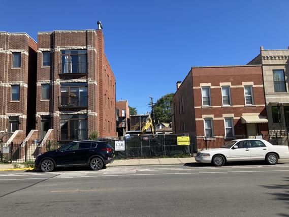 2426 W Augusta Blvd., Chicago, IL 60622