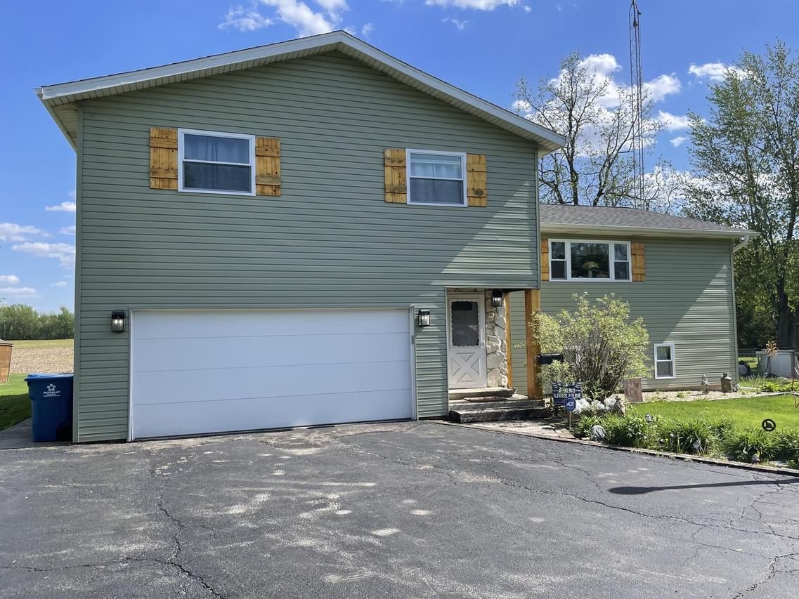625 E Main St., Amboy, IL 61310