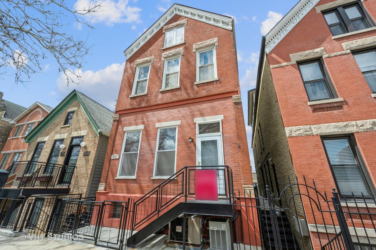 2042 N Winchester Ave. #1W, Chicago, IL 60614