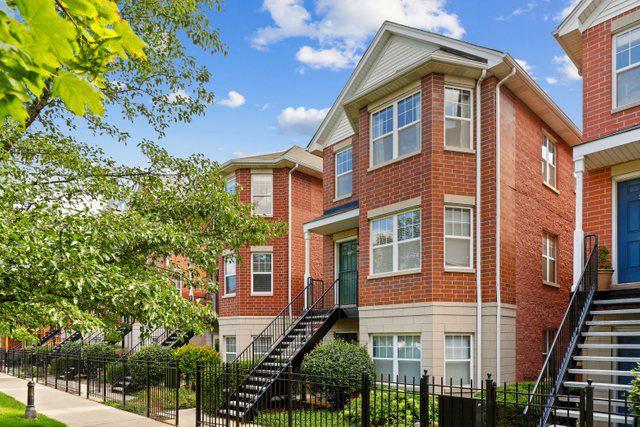 1107 N Crosby St. #3C, Chicago, IL 60610