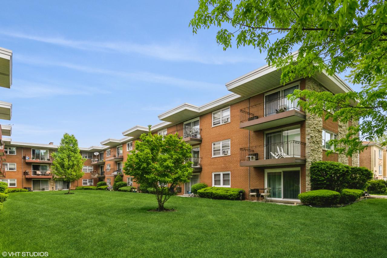 5432 W Windsor Ave. #1E, Chicago, IL 60630