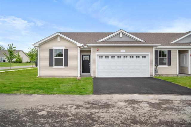 243 Sussex Ln., North Aurora, IL 60542
