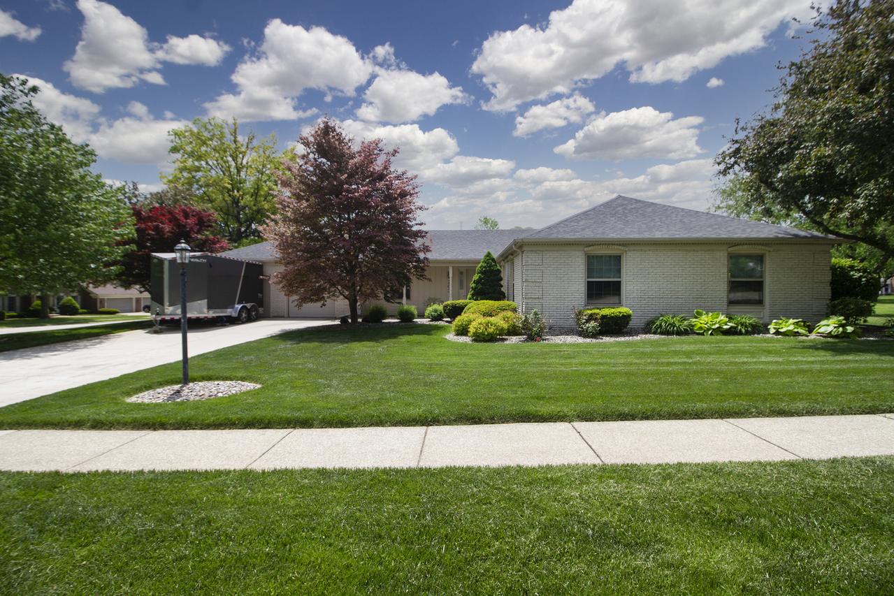 203 Fox Trail Dr., Bourbonnais, IL 60914