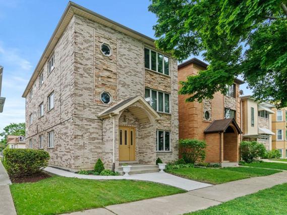 2915 N 74th Ave. #1, Elmwood Park, IL 60707
