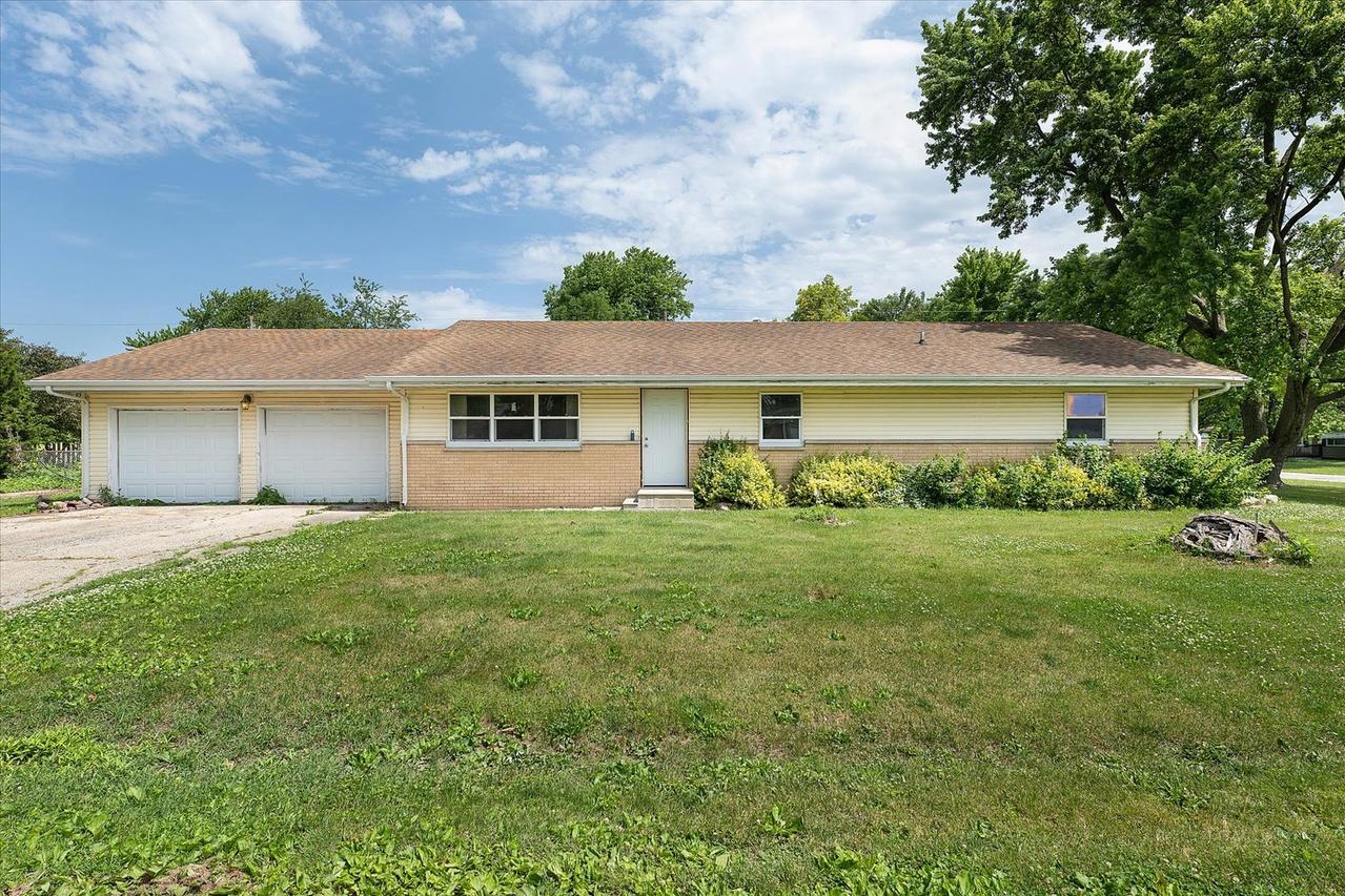 700 Ackerman Dr., Thomasboro, IL 61878