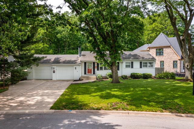 807 Douglas Ave., Naperville, IL 60540