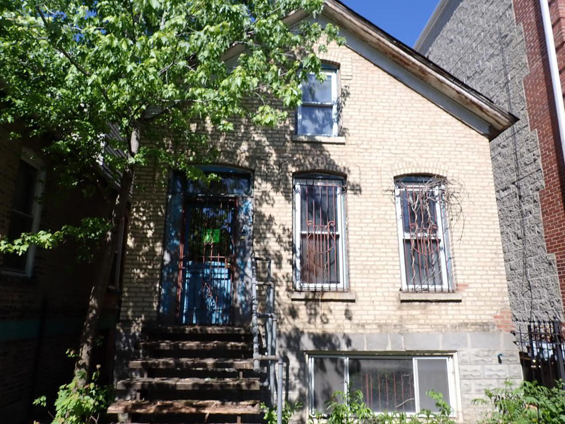 1310 N Campbell Ave., Chicago, IL 60622