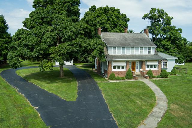 1205 S Madison St., Clinton, IL 61727