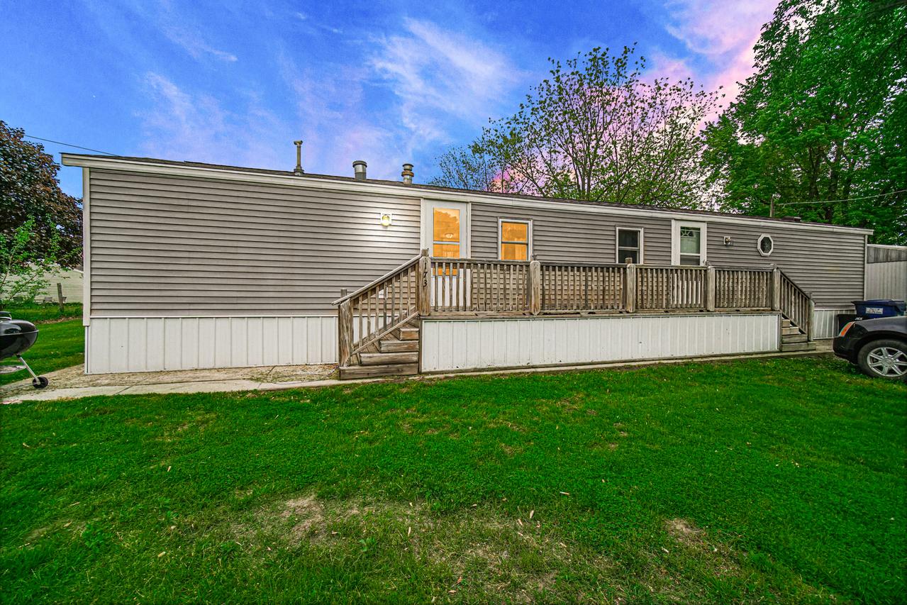 173 S Center St., Godley, IL 60407