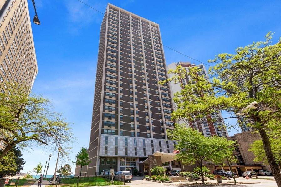 6147 N Sheridan Rd. #6A, Chicago, IL 60660