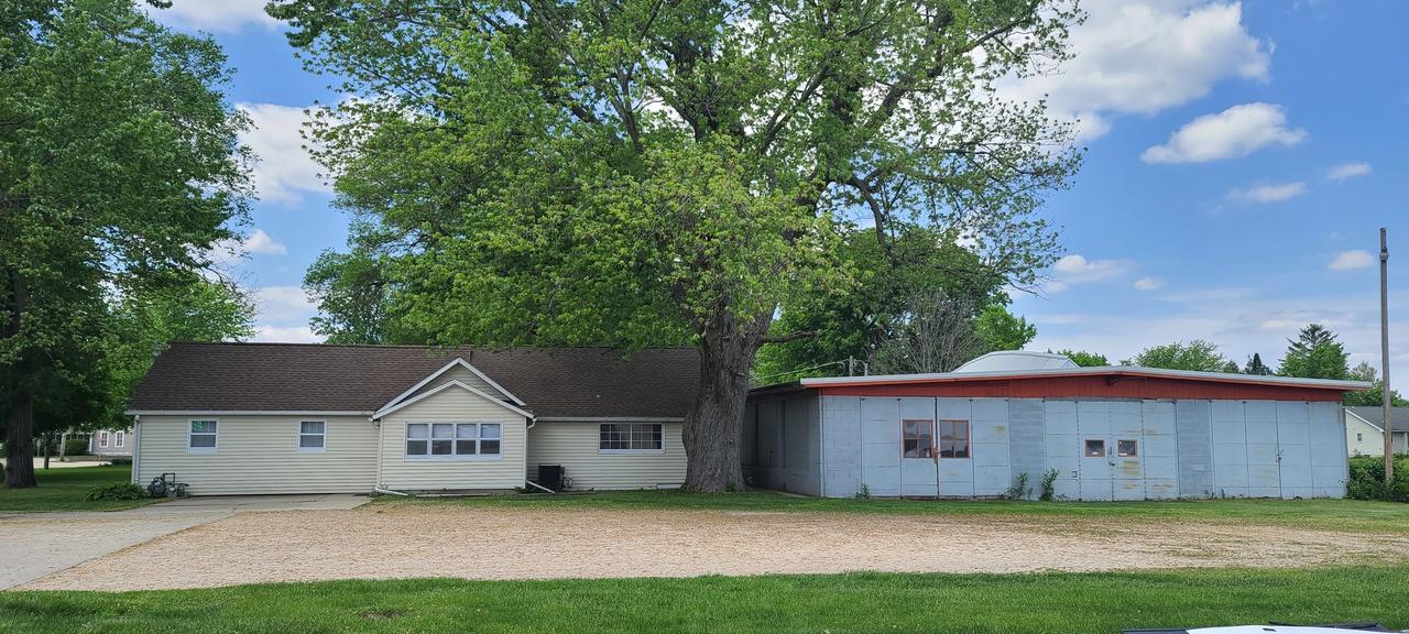 123 E Lincoln Hwy., Franklin Grove, IL 61031