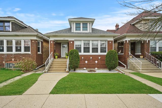 5023 W Dakin St., Chicago, IL 60641