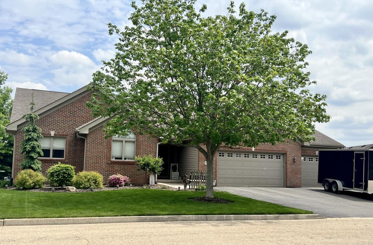 121 Century Hill Dr., Oregon, IL 61061