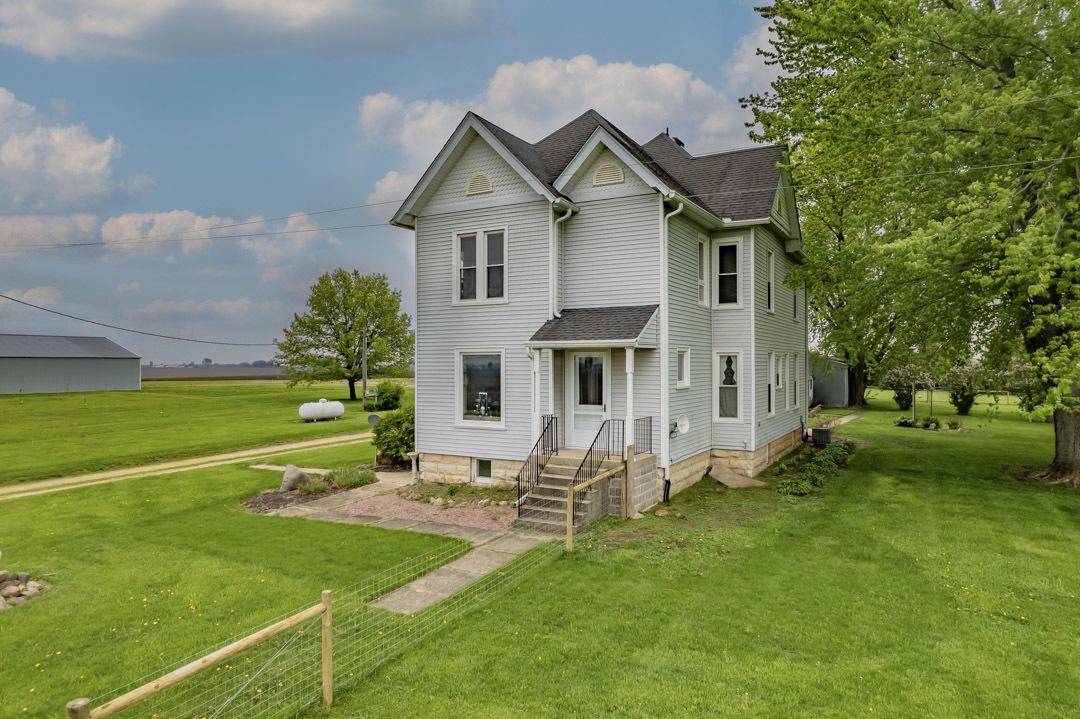 13269 E Holcomb Rd., Davis Junction, IL 61020