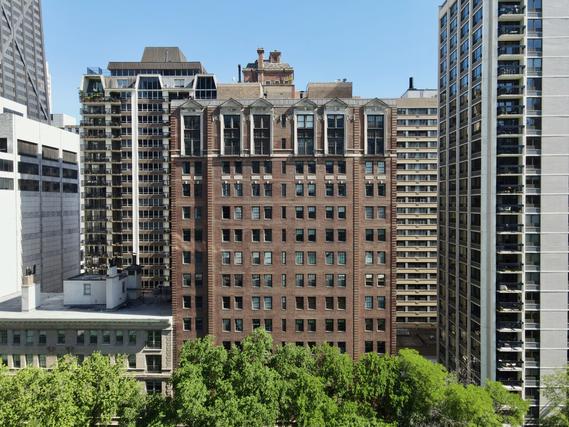 210 E Pearson St. #14C, Chicago, IL 60611