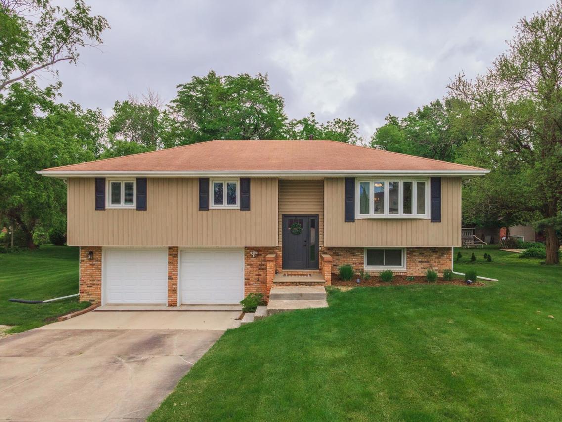 25476 Valley View Rd., Tremont, IL 61568