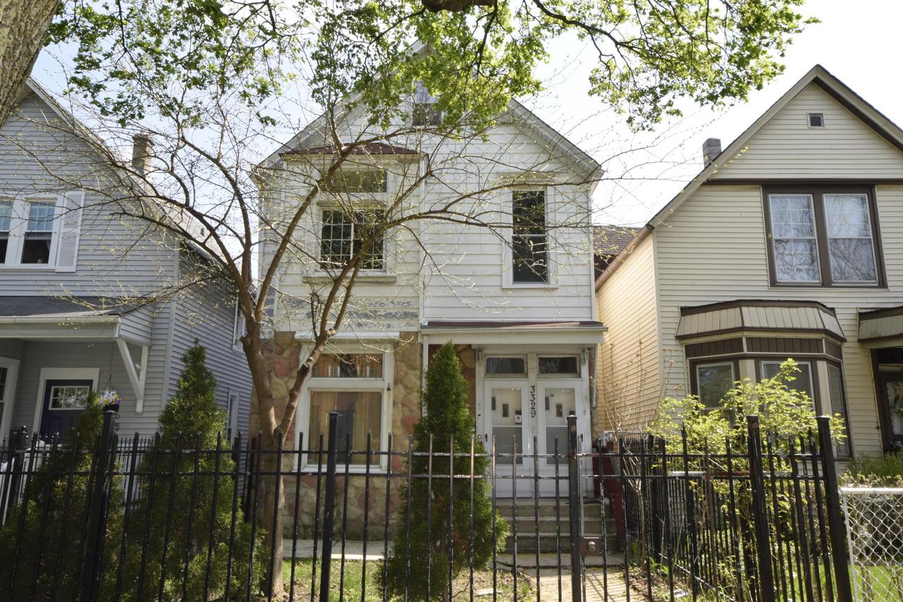 3329 W Dickens Ave., Chicago, IL 60647