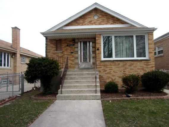 5725 S Nagle Ave., Chicago, IL 60638