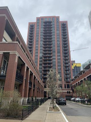 330 N Jefferson St. #905, Chicago, IL 60661
