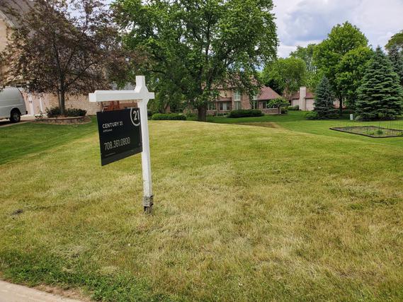 406 Shadow Creek Dr., Palos Heights, IL 60463