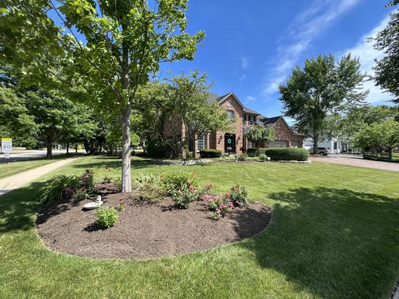 4N475 S Robert Frost Cir., St. Charles, IL 60175