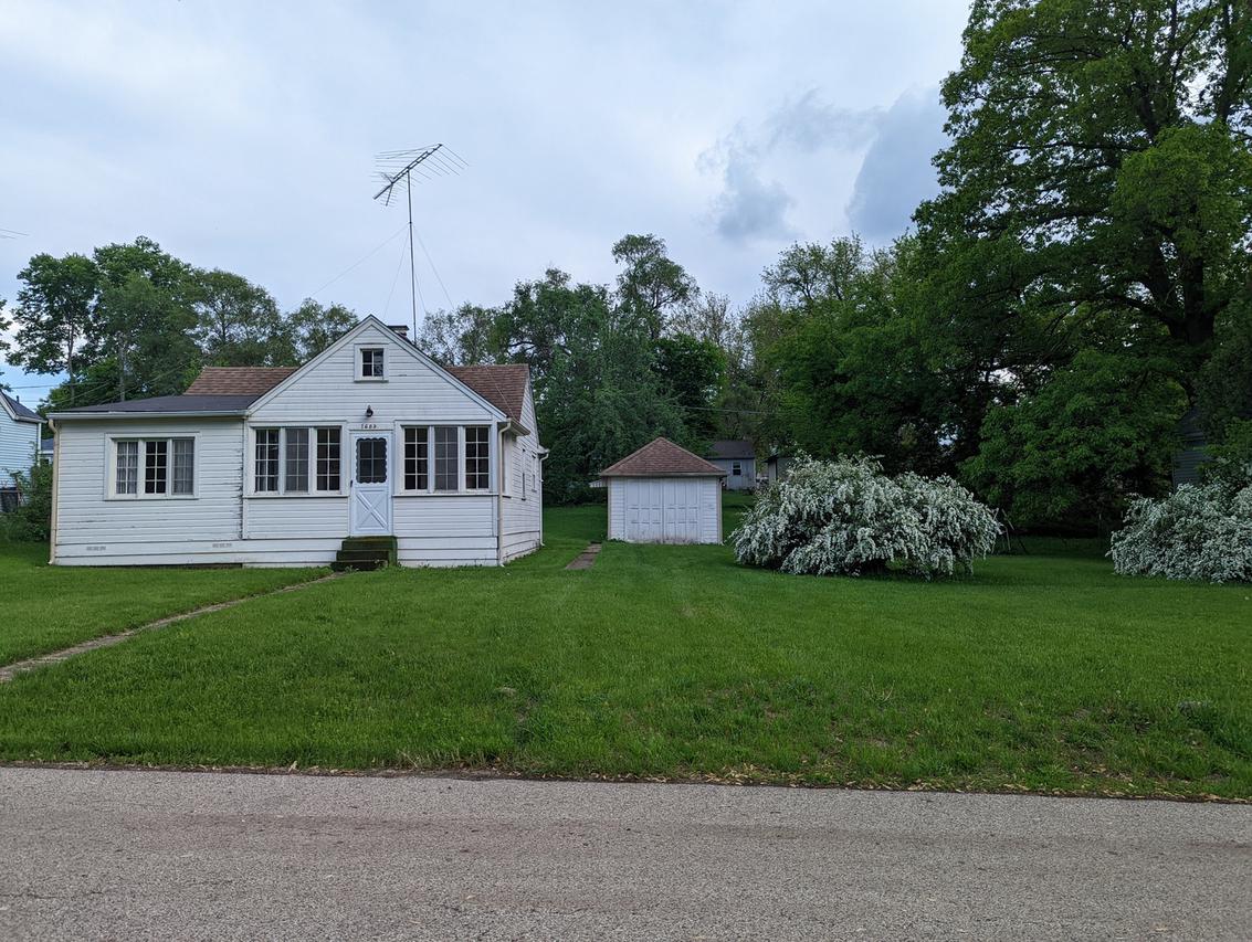 7609 Center Dr., Wonder Lake, IL 60097