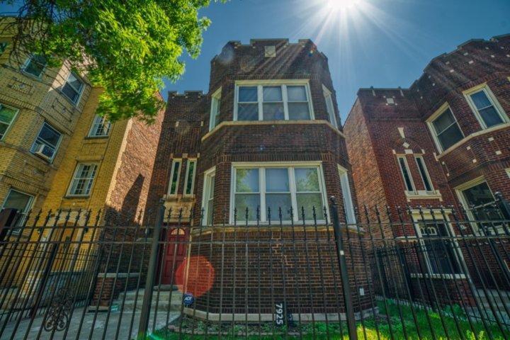 7925 S Hermitage Ave., Chicago, IL 60620