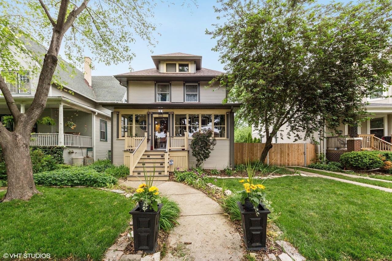 3934 W Dakin St., Chicago, IL 60618