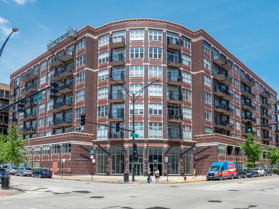 1000 W Adams St. #421, Chicago, IL 60638