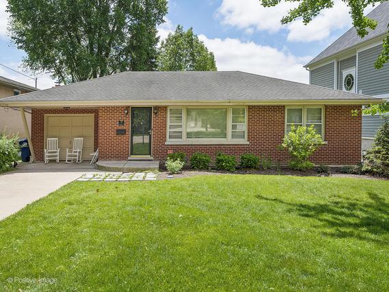 16 Fairview Ct., Clarendon Hills, IL 60514