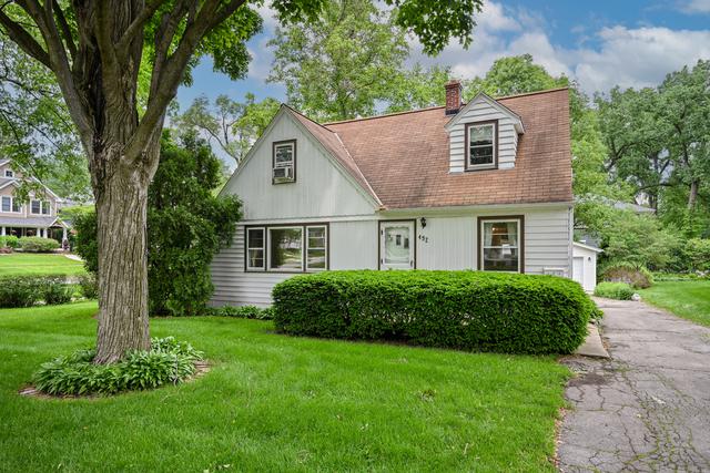 492 Oak St., Glen Ellyn, IL 60137