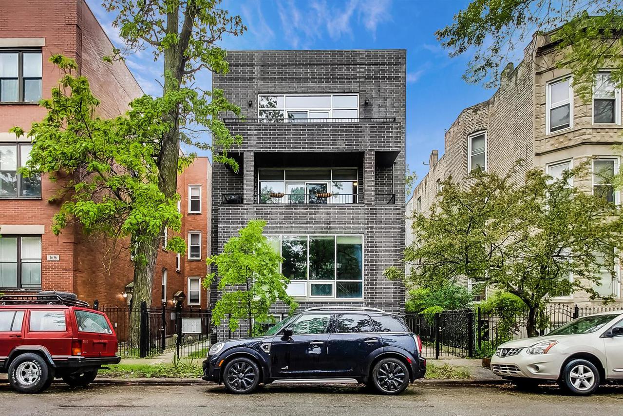 1640 N Rockwell St. #2A, Chicago, IL 60647