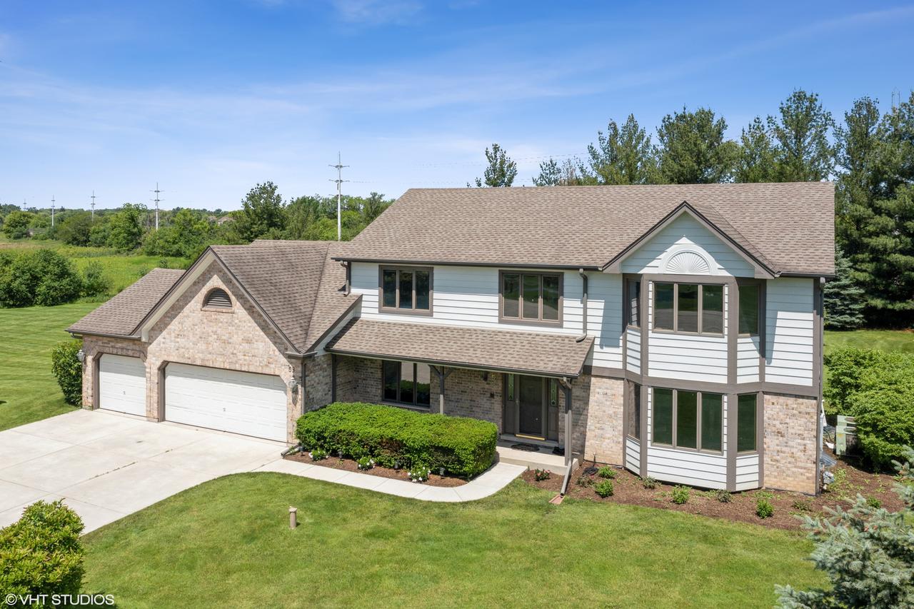 59 Seneca Ave., Hawthorn Woods, IL 60047
