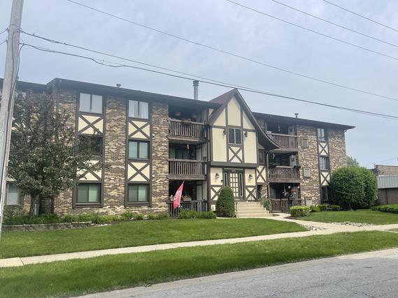 13751 Lamon Ave. #307, Crestwood, IL 60445
