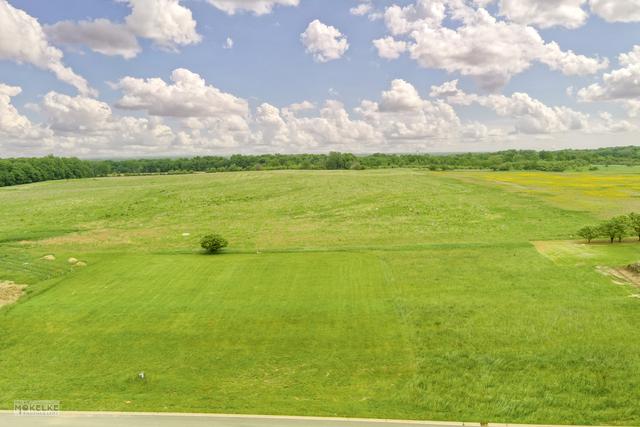 5669 Whitetail Ridge Dr., Yorkville, IL 60560