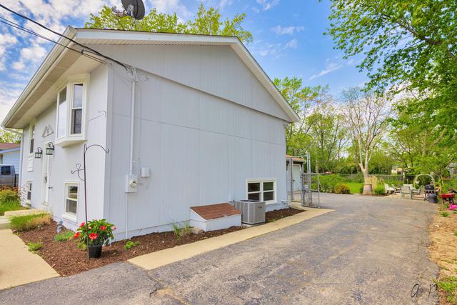3024 Lebanon Ave., Zion, IL 60099