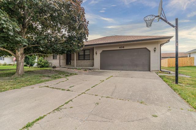 406 Linden Dr., St. Joseph, IL 61873