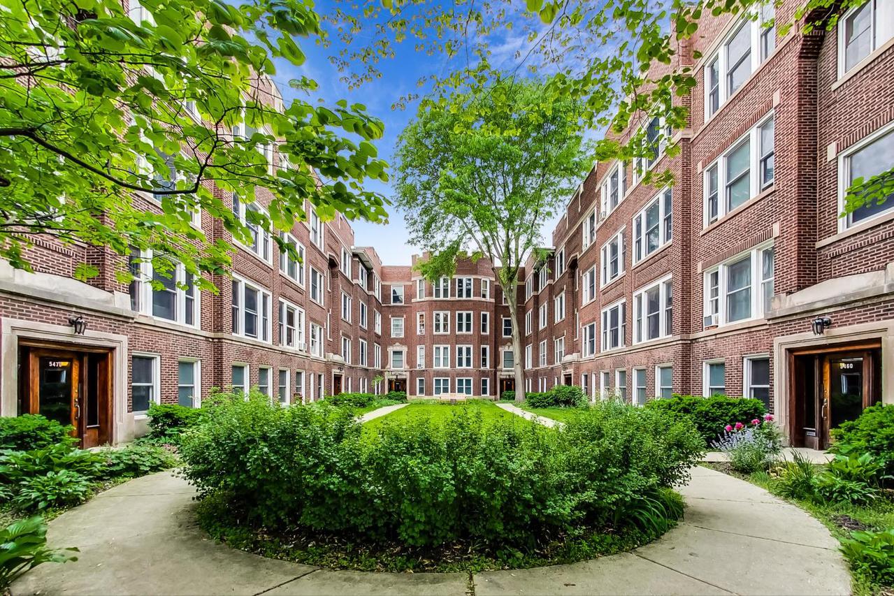 5470 S Woodlawn Ave. #1W, Chicago, IL 60615