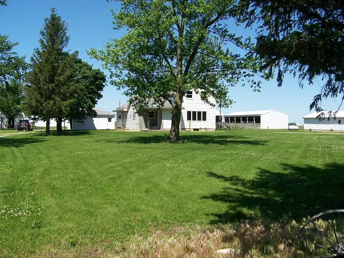 4043 N 3000 East Rd., Strawn, IL 61775