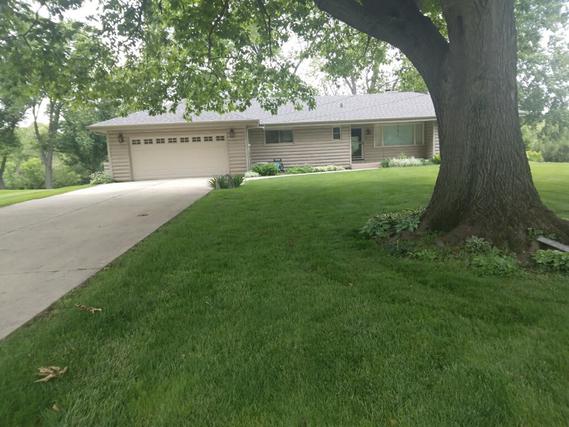 8S510 River Dr., Naperville, IL 60565