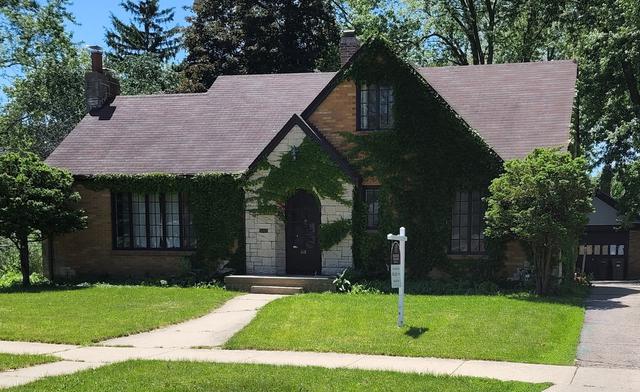 618 Illinois Ave., Elgin, IL 60120