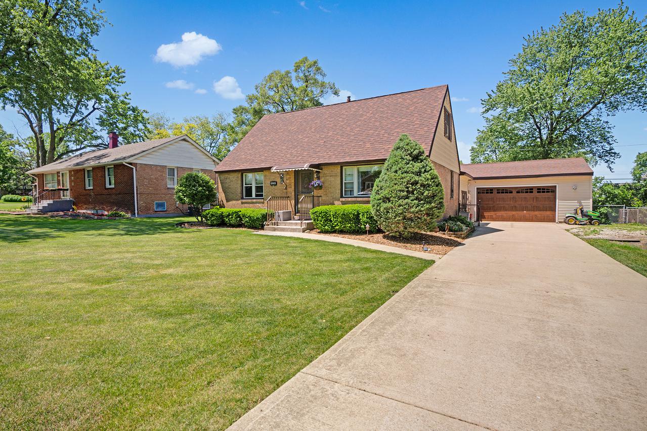 [Address Hidden by Seller], Justice, IL 60458