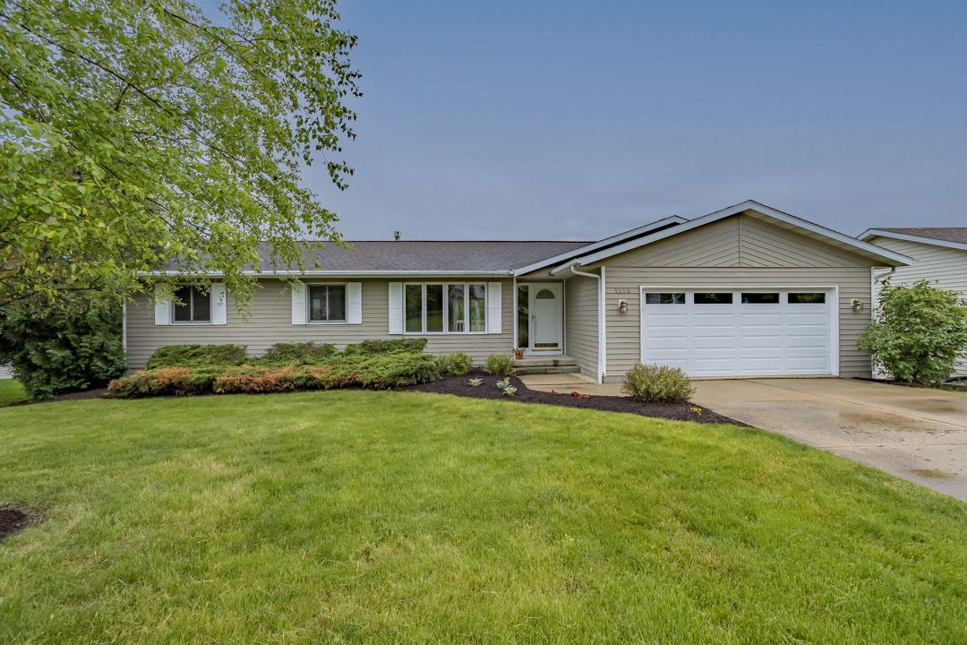 1119 W Meadows Dr., Freeport, IL 61032