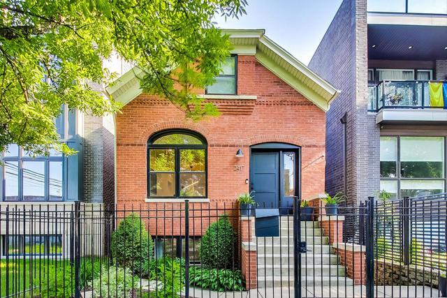 2417 W Huron St., Chicago, IL 60612