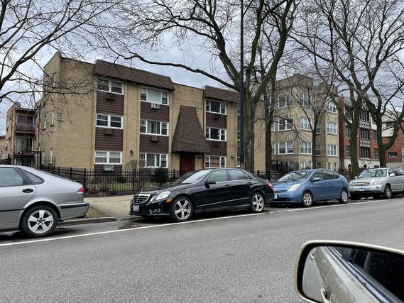 1627 W Touhy Ave. #106, Chicago, IL 60626