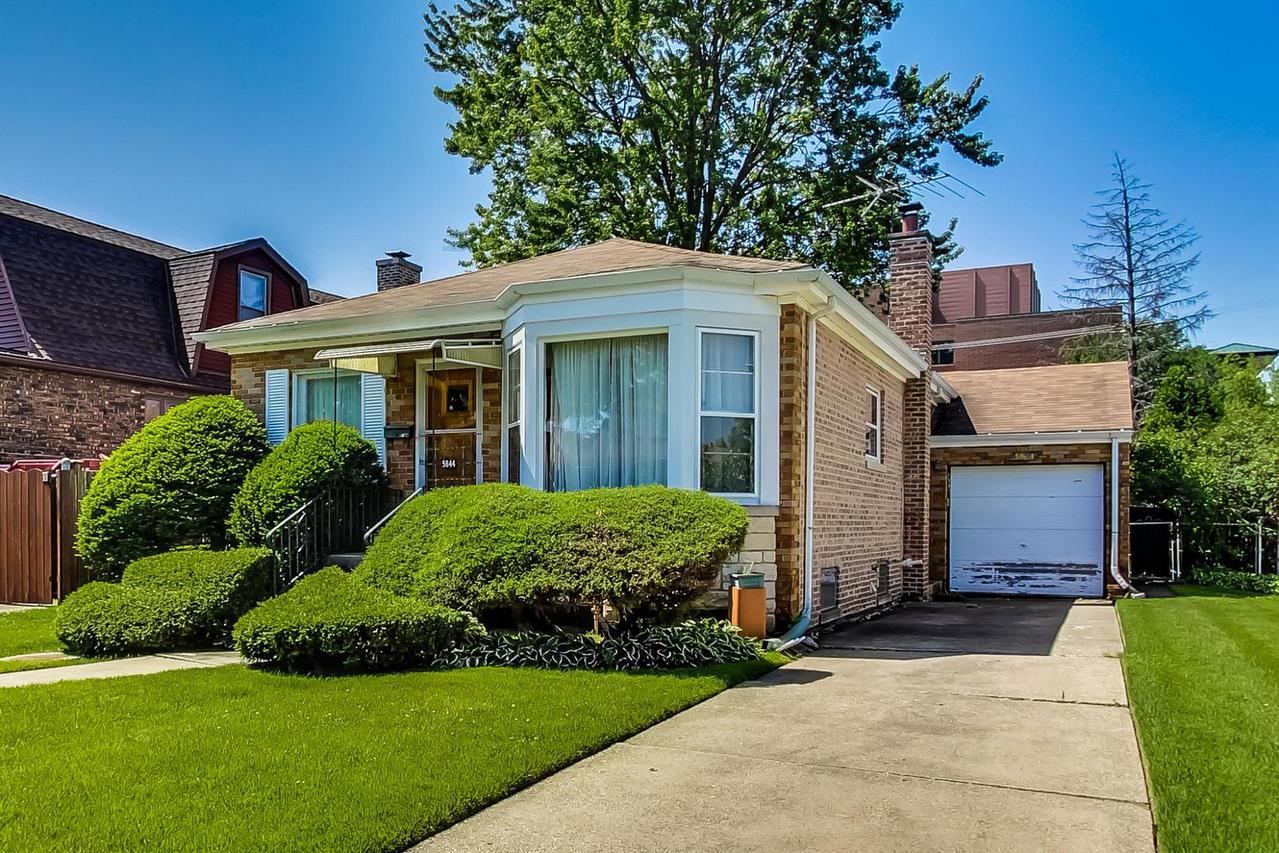 5844 N Navarre Ave., Chicago, IL 60631