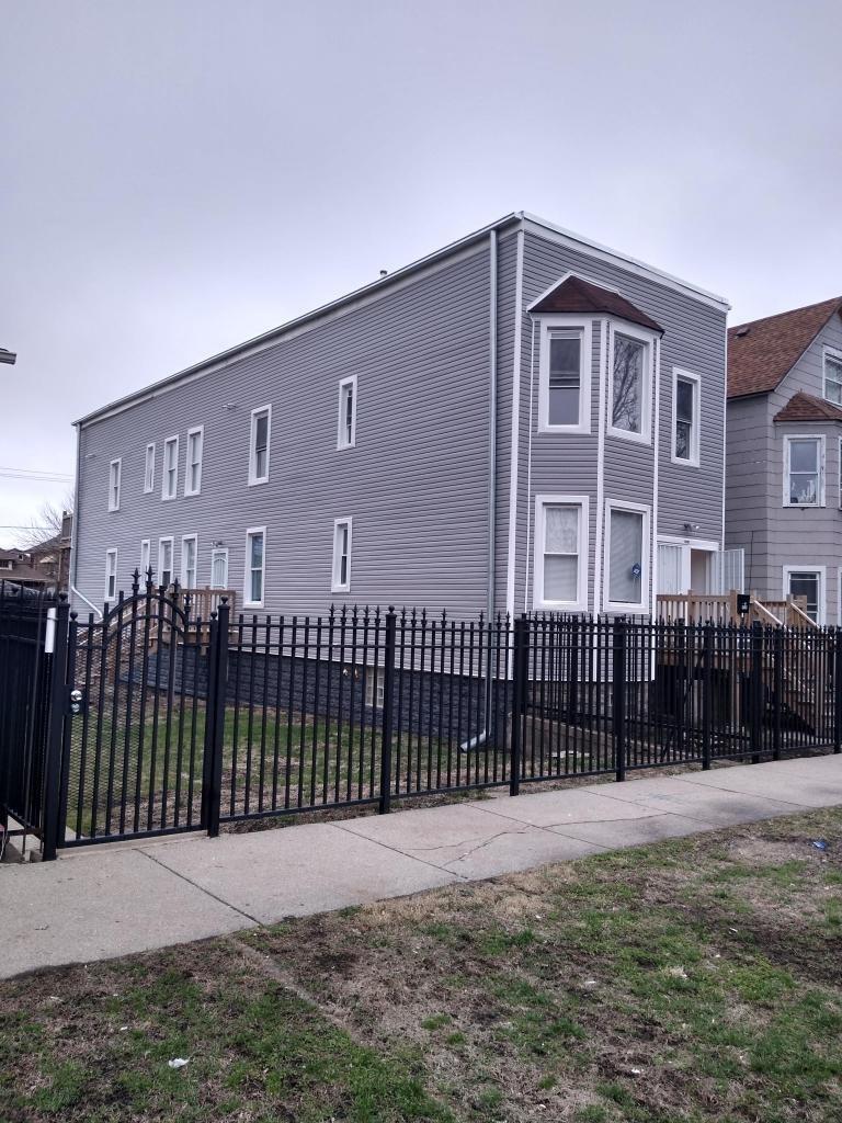 8726 S Escanaba Ave., Chicago, IL 60617